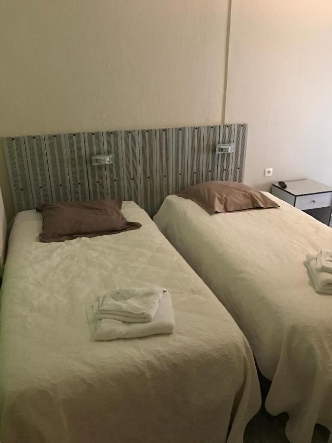 Hotel Du Viaduc 勒维雅昂 外观 照片