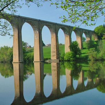 Hotel Du Viaduc 勒维雅昂 外观 照片